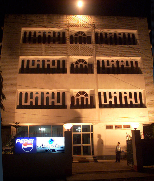 Hotel Blue Moon Guwahati Exterior foto