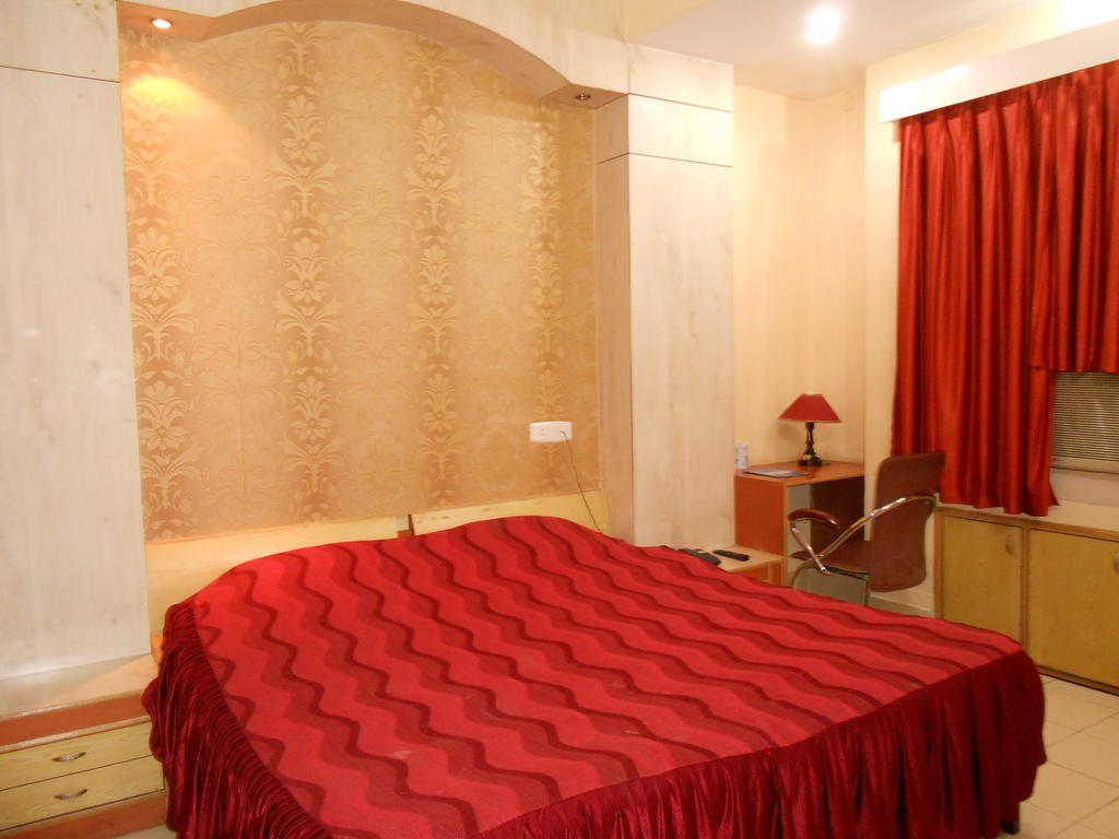 Hotel Blue Moon Guwahati Exterior foto