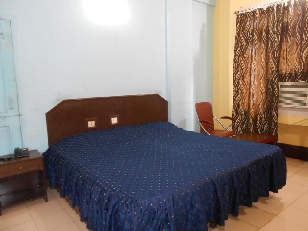 Hotel Blue Moon Guwahati Zimmer foto