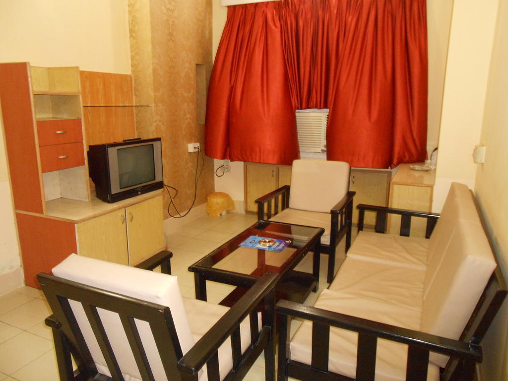 Hotel Blue Moon Guwahati Exterior foto