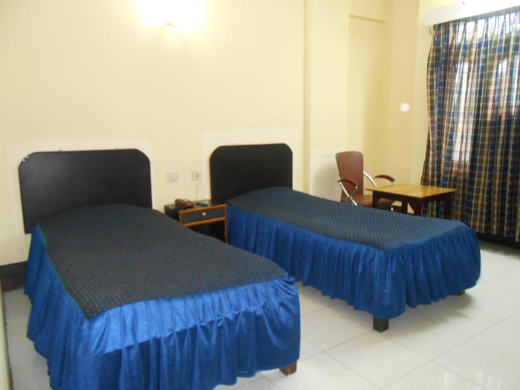 Hotel Blue Moon Guwahati Zimmer foto