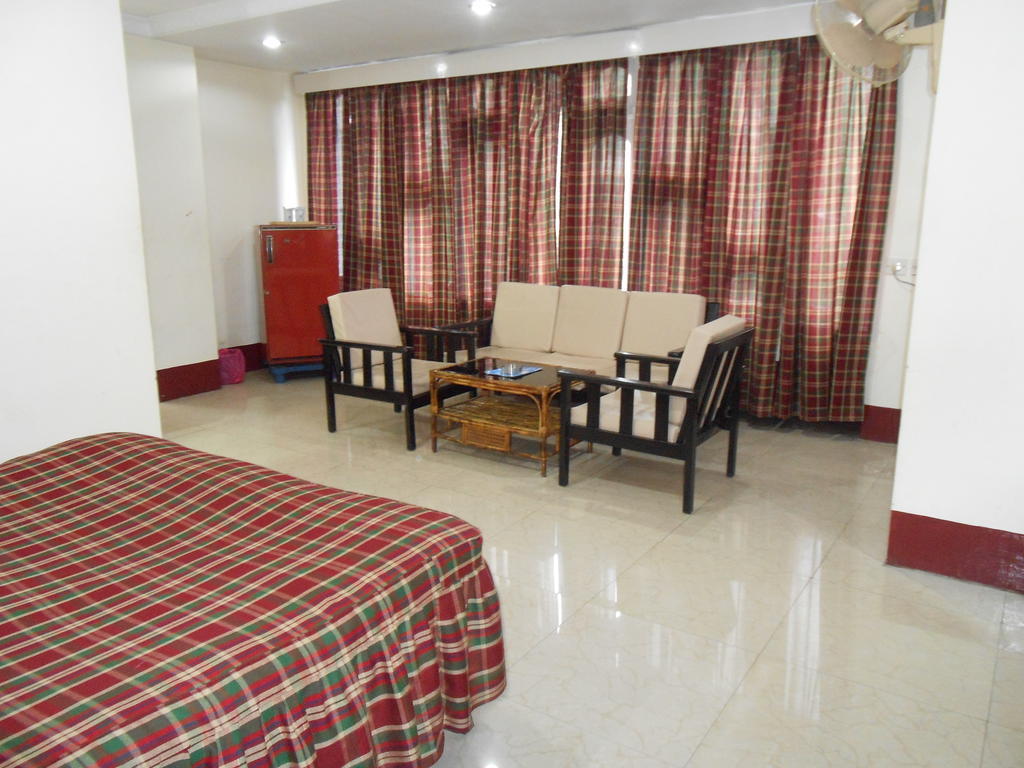 Hotel Blue Moon Guwahati Exterior foto