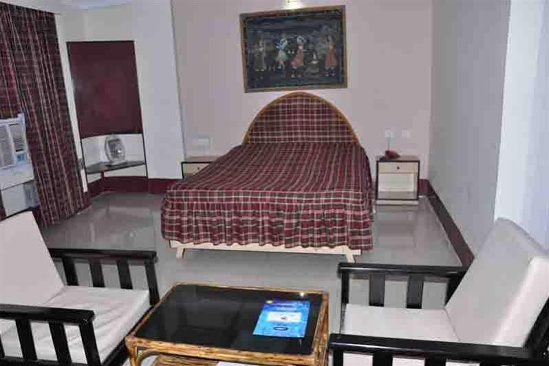 Hotel Blue Moon Guwahati Exterior foto