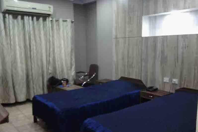 Hotel Blue Moon Guwahati Exterior foto